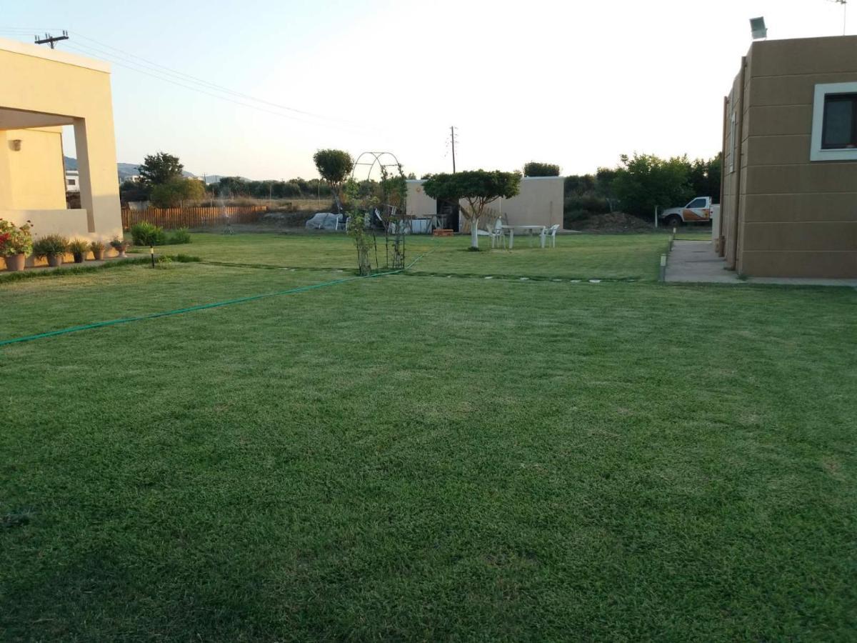 Kos Villa - Family Comfort With Large Garden, Jacuzzi エクステリア 写真