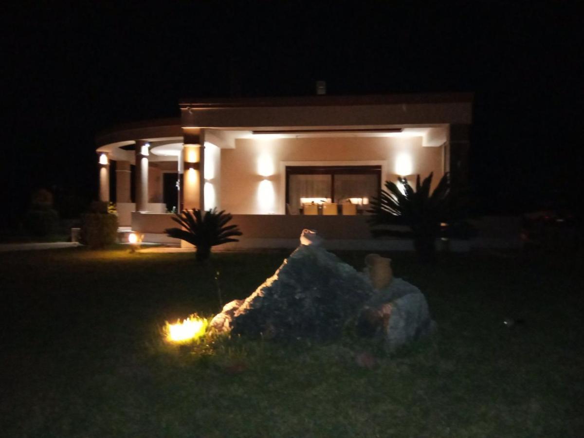 Kos Villa - Family Comfort With Large Garden, Jacuzzi エクステリア 写真