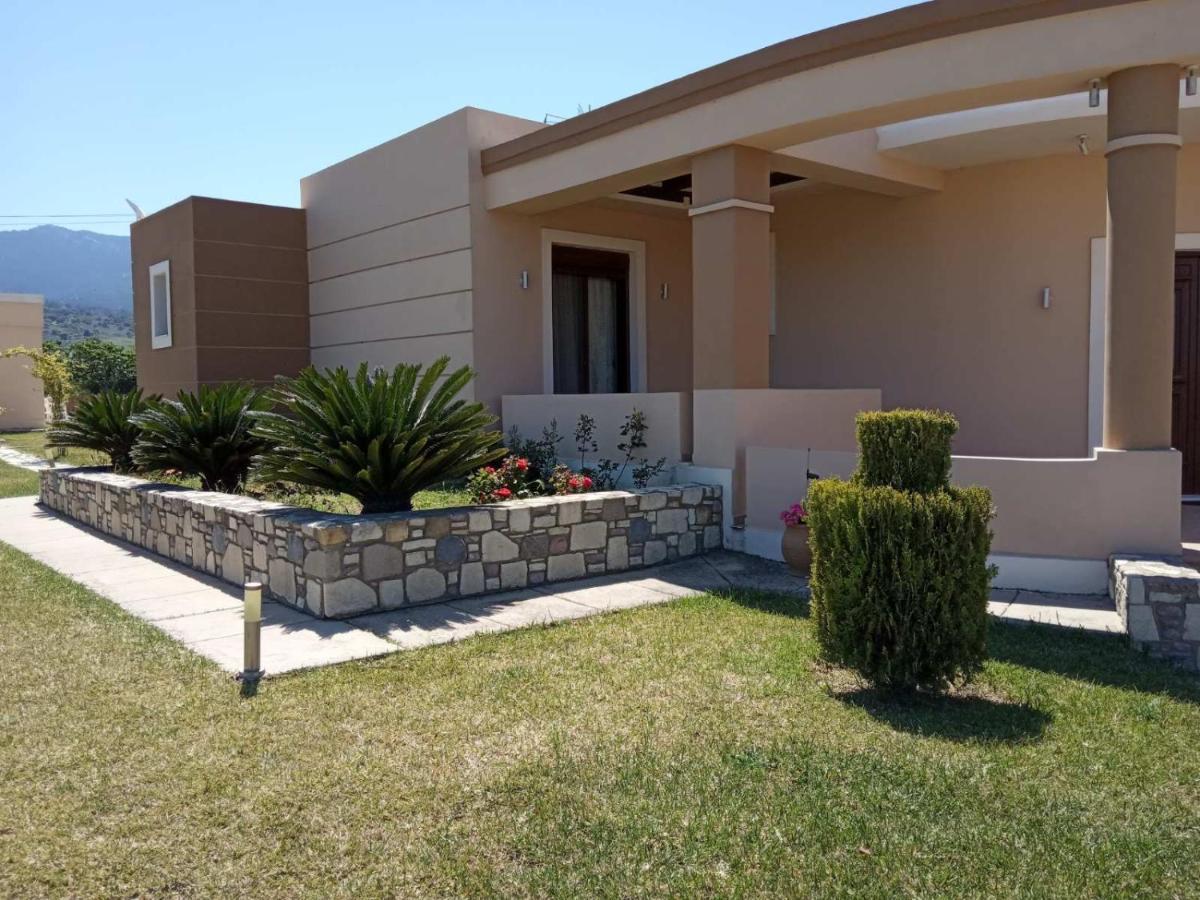 Kos Villa - Family Comfort With Large Garden, Jacuzzi エクステリア 写真