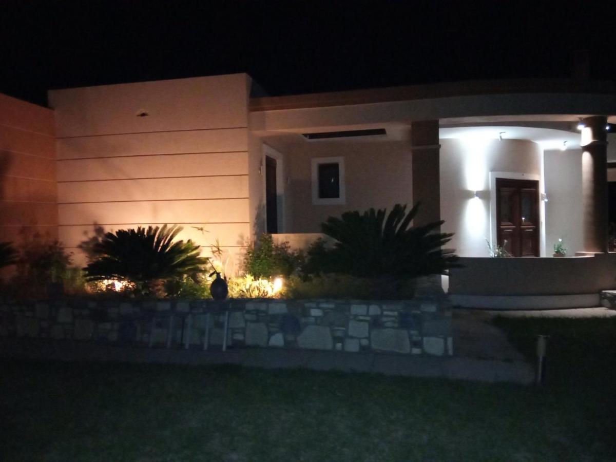 Kos Villa - Family Comfort With Large Garden, Jacuzzi エクステリア 写真