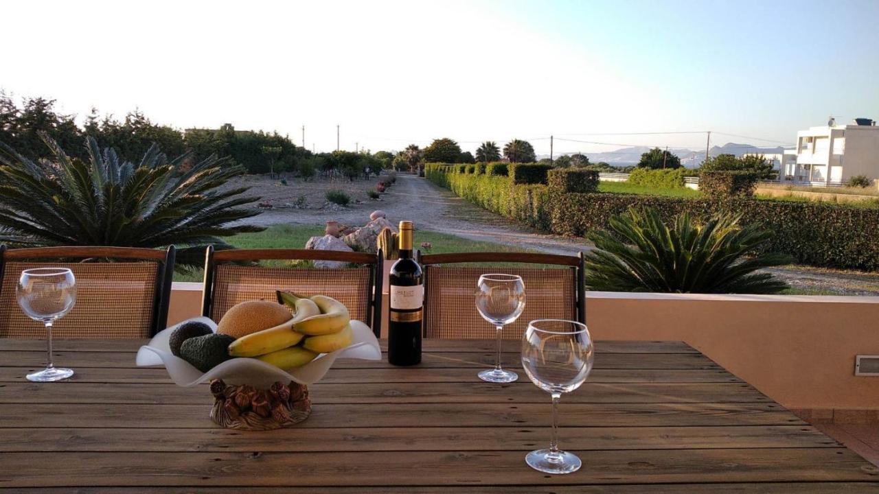Kos Villa - Family Comfort With Large Garden, Jacuzzi エクステリア 写真
